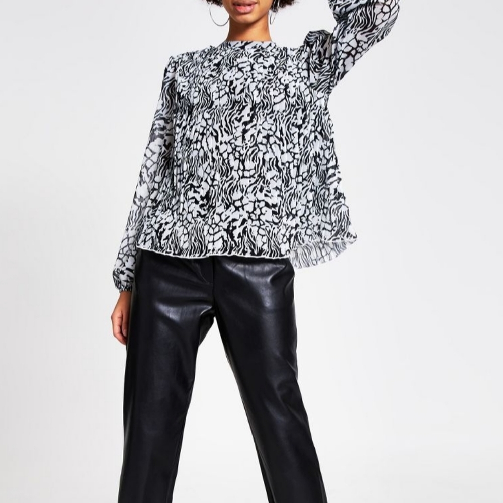 River Island Black Print Pleated Blouse